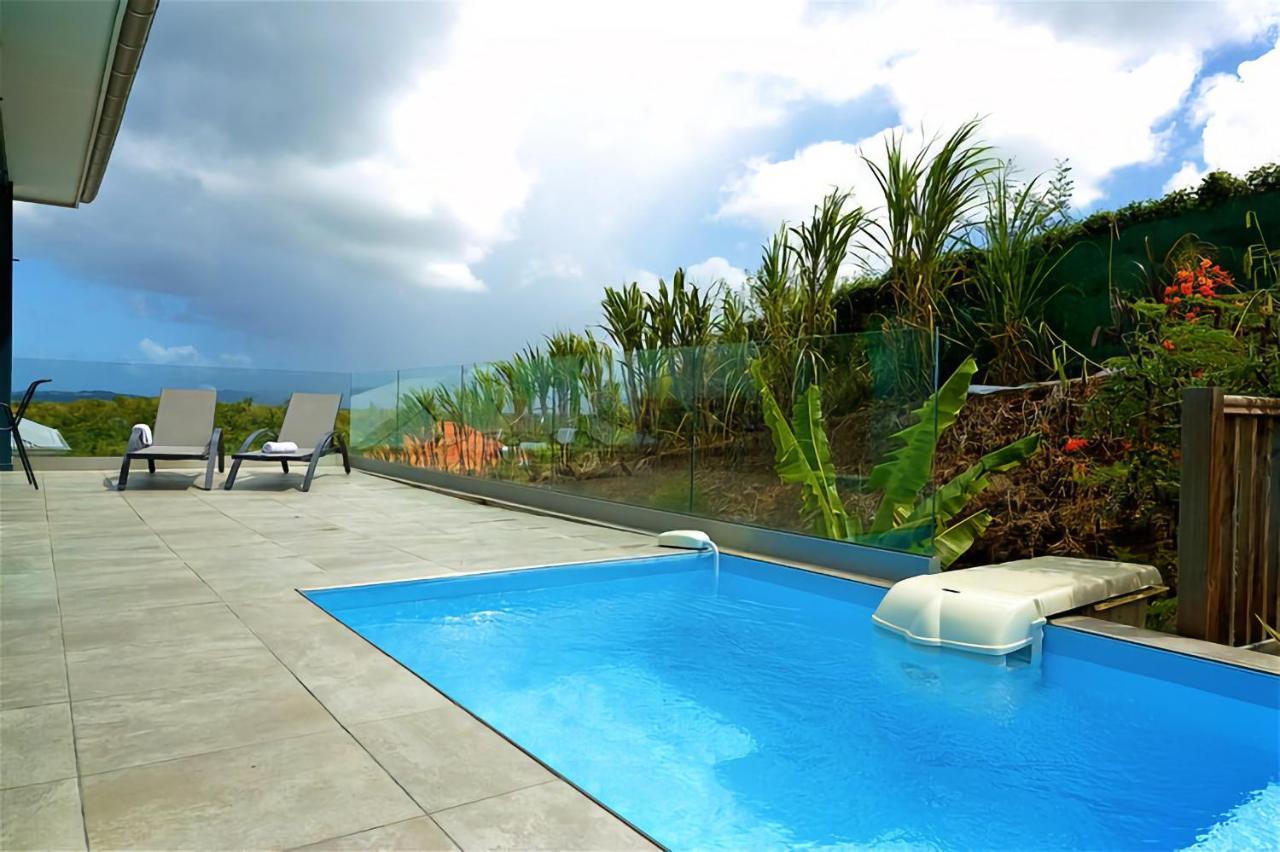 La Villa Jalna Grenadine Deux Chambres Et Piscine Privee เลส์ทรัวส์-ซีเลต์ ภายนอก รูปภาพ