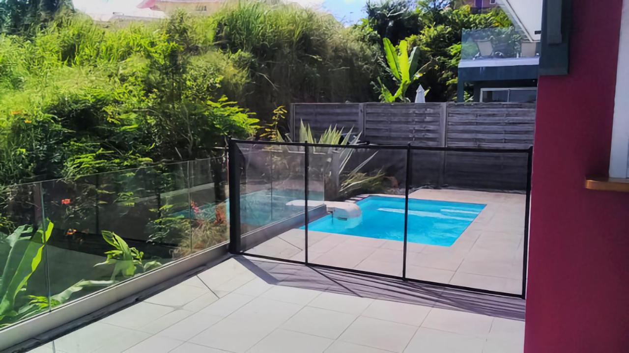 La Villa Jalna Grenadine Deux Chambres Et Piscine Privee เลส์ทรัวส์-ซีเลต์ ภายนอก รูปภาพ