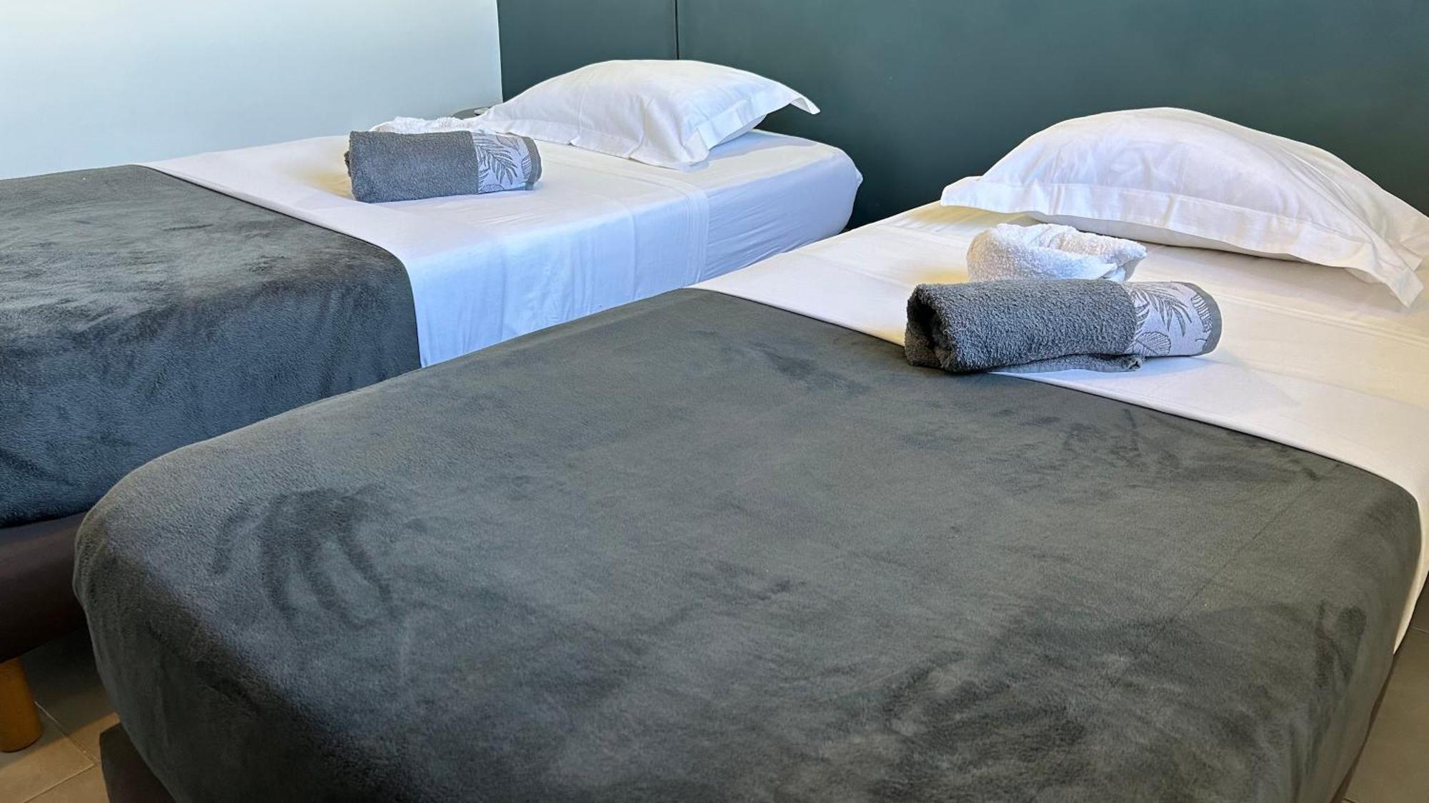 La Villa Jalna Grenadine Deux Chambres Et Piscine Privee เลส์ทรัวส์-ซีเลต์ ภายนอก รูปภาพ