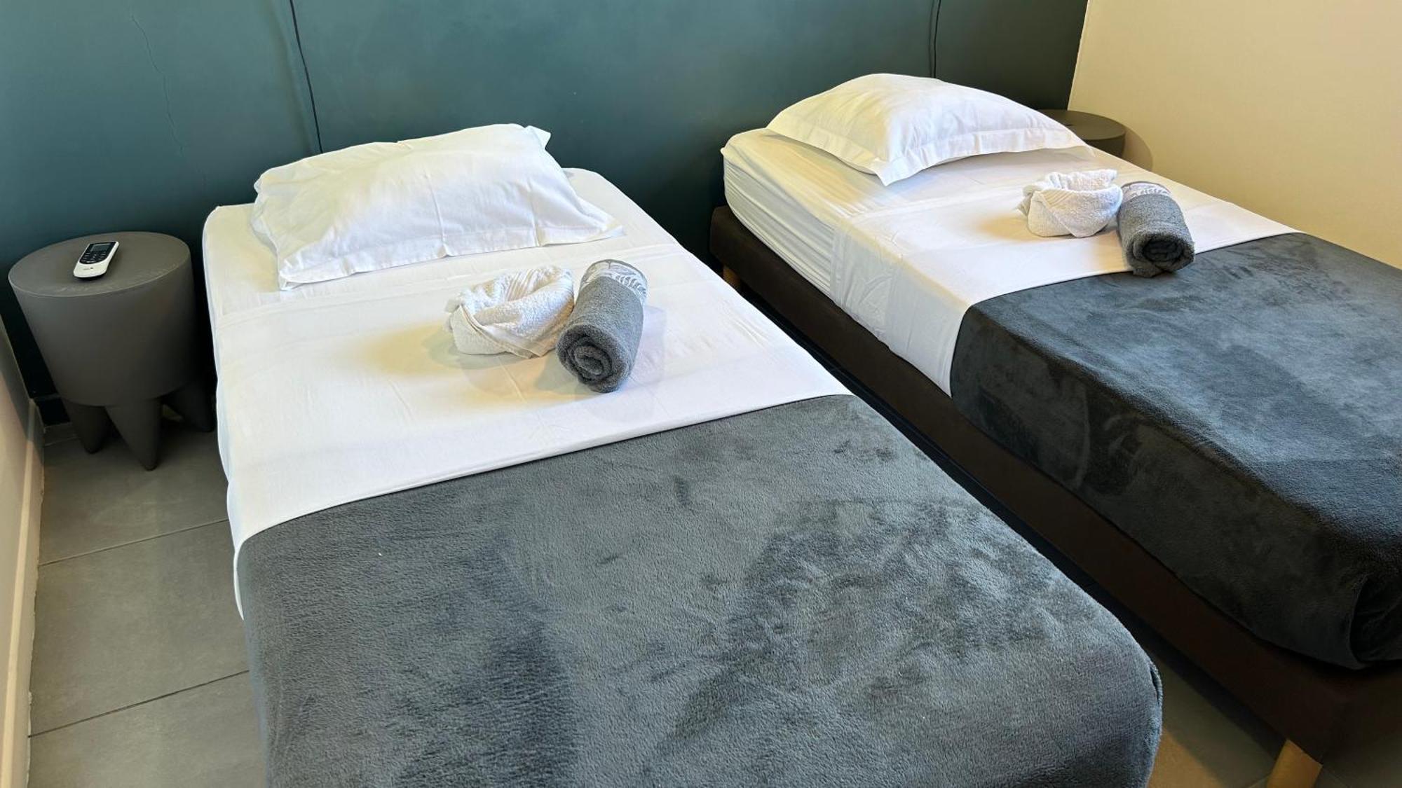 La Villa Jalna Grenadine Deux Chambres Et Piscine Privee เลส์ทรัวส์-ซีเลต์ ภายนอก รูปภาพ