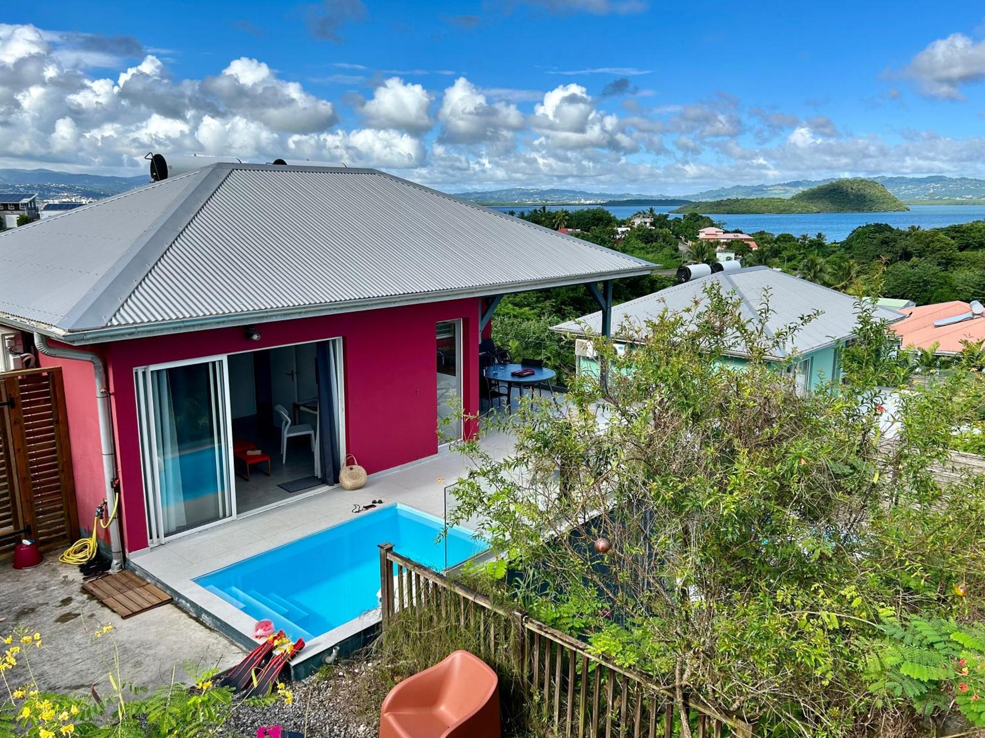 La Villa Jalna Grenadine Deux Chambres Et Piscine Privee เลส์ทรัวส์-ซีเลต์ ภายนอก รูปภาพ