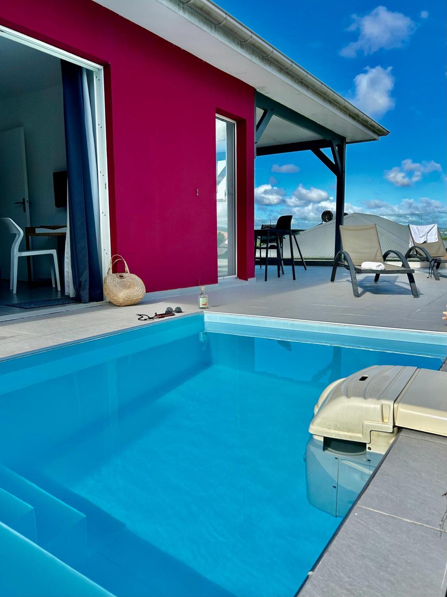 La Villa Jalna Grenadine Deux Chambres Et Piscine Privee เลส์ทรัวส์-ซีเลต์ ภายนอก รูปภาพ