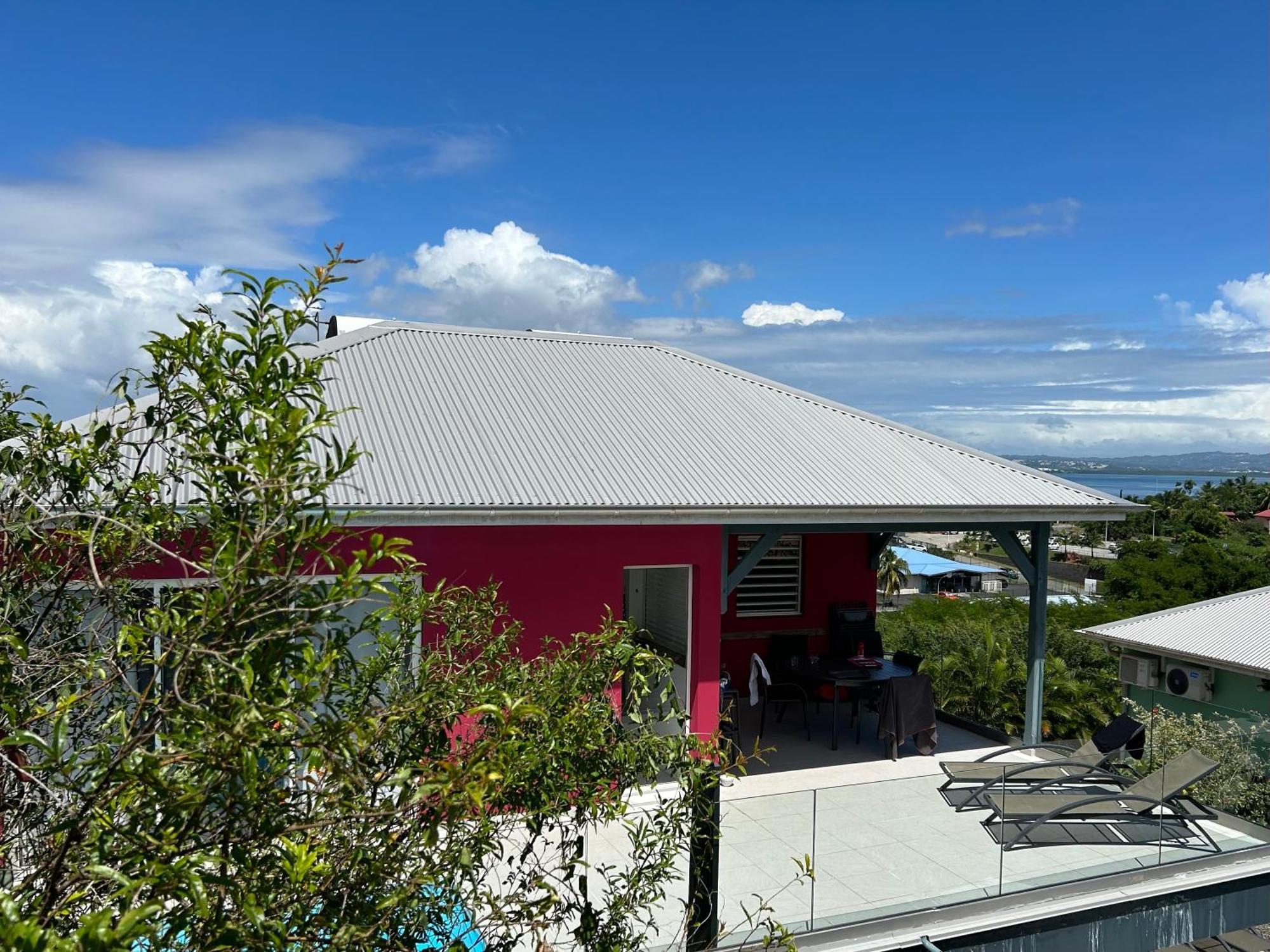 La Villa Jalna Grenadine Deux Chambres Et Piscine Privee เลส์ทรัวส์-ซีเลต์ ภายนอก รูปภาพ