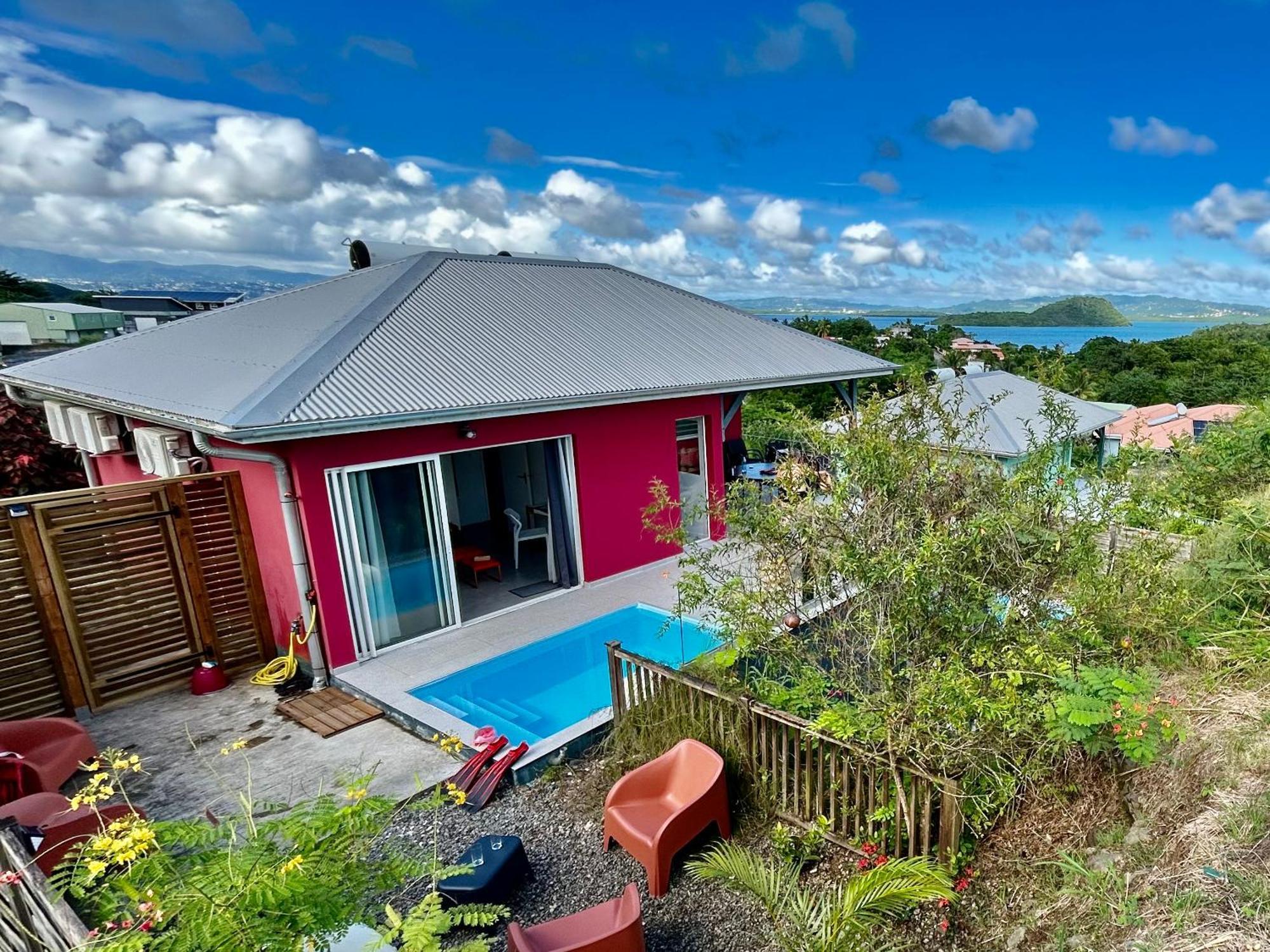 La Villa Jalna Grenadine Deux Chambres Et Piscine Privee เลส์ทรัวส์-ซีเลต์ ภายนอก รูปภาพ